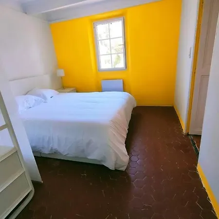 Charme Bord De بيت للعطل لو براديت